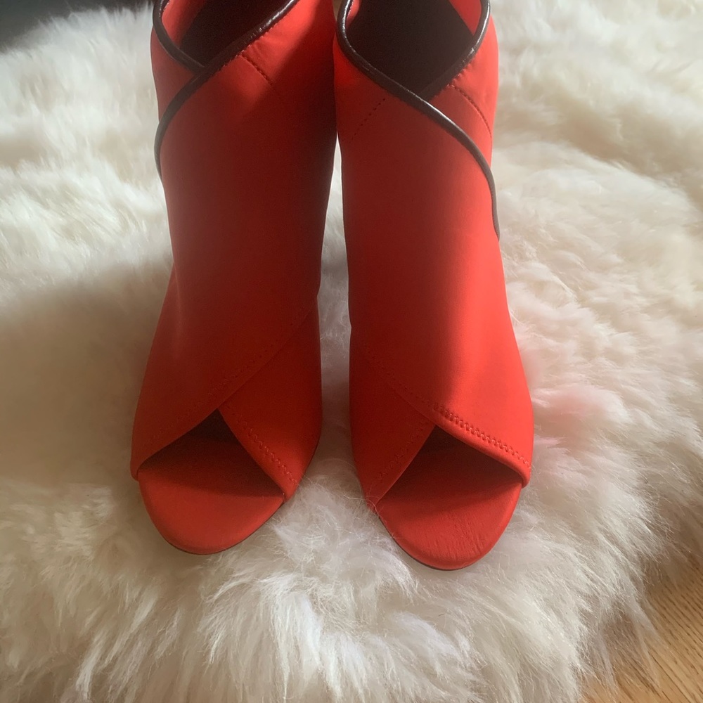 Open toe booties - Picture 6 of 6